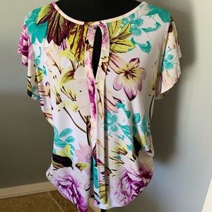 Woman’s floral blouse, XL.